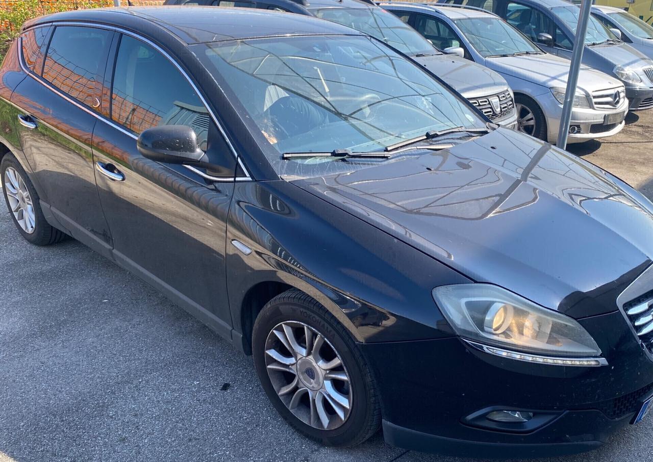 Lancia Delta 1.6 MJT DPF Silver
