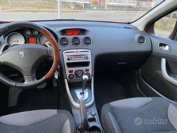 Peugeot 308 5p 1.6 hdi 16v Premium 120gr 110cv 2tr