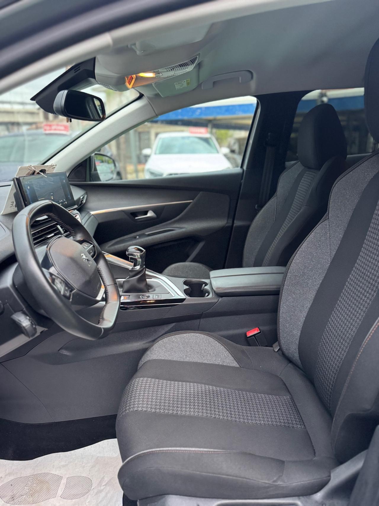 Peugeot 3008 BlueHDi 130 S&S Active