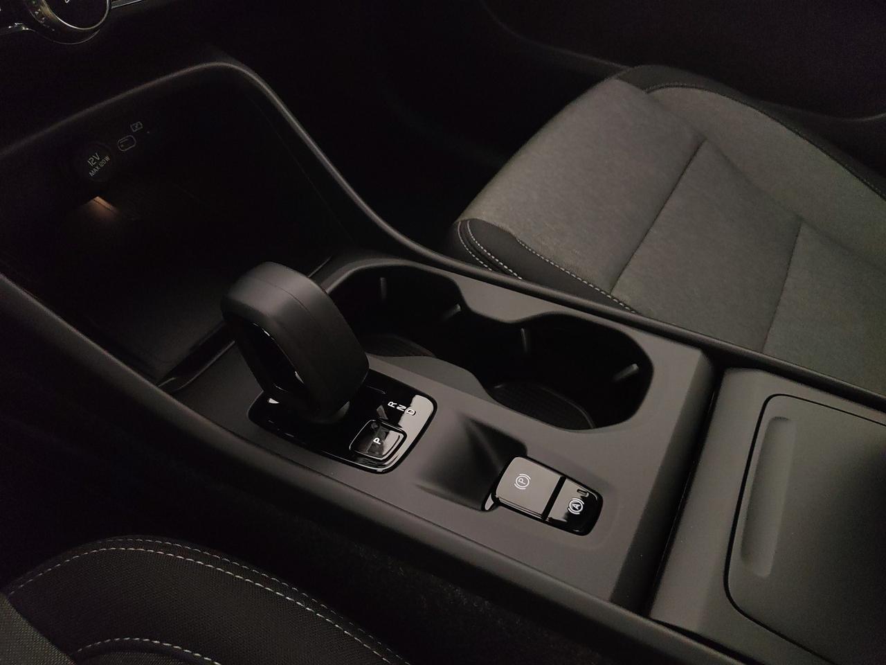 VOLVO XC40 2.0 b3 Core auto