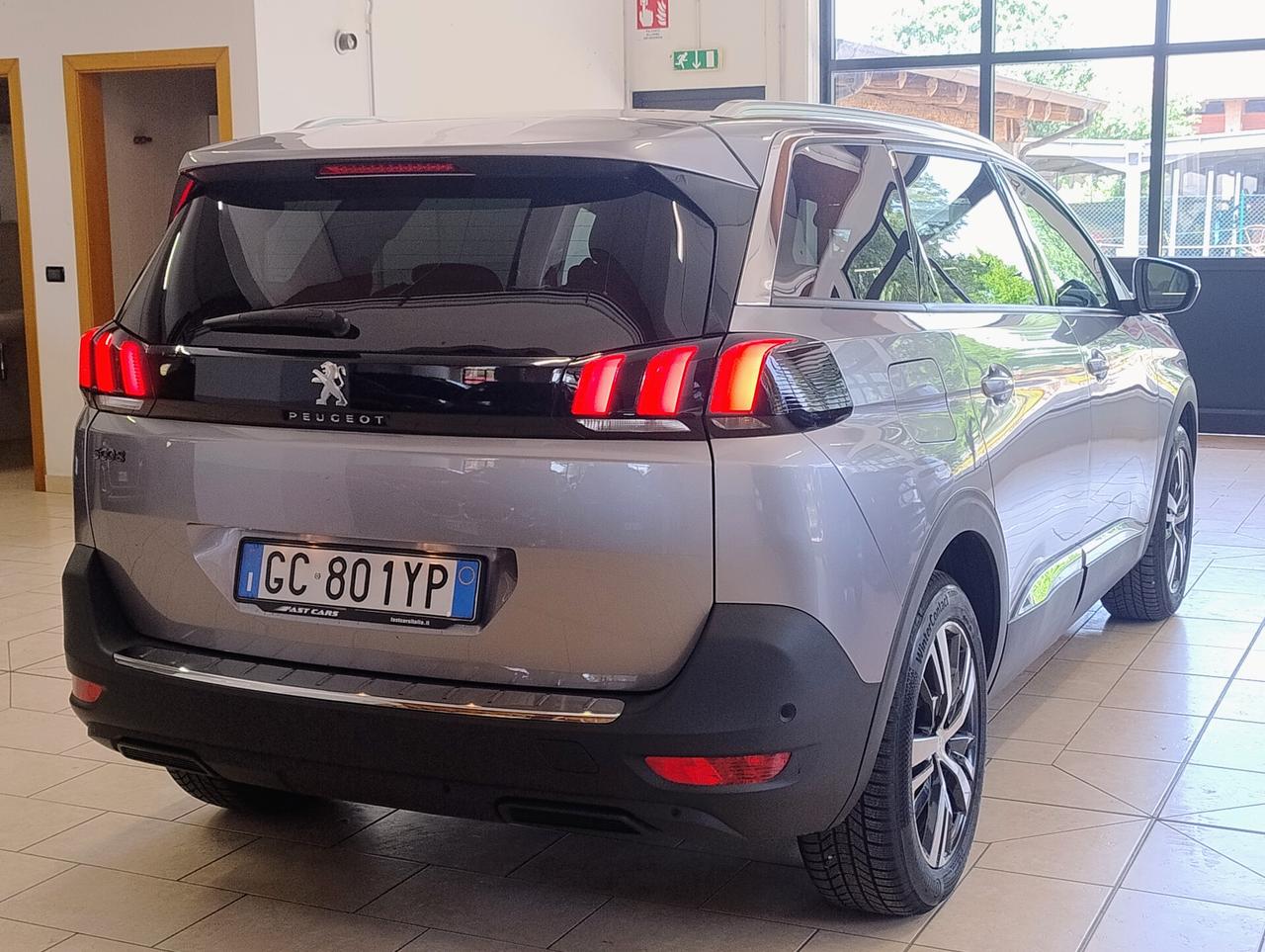 Peugeot 5008 1.5 bluehdi Allure EAT8 7POSTI NAVI LED