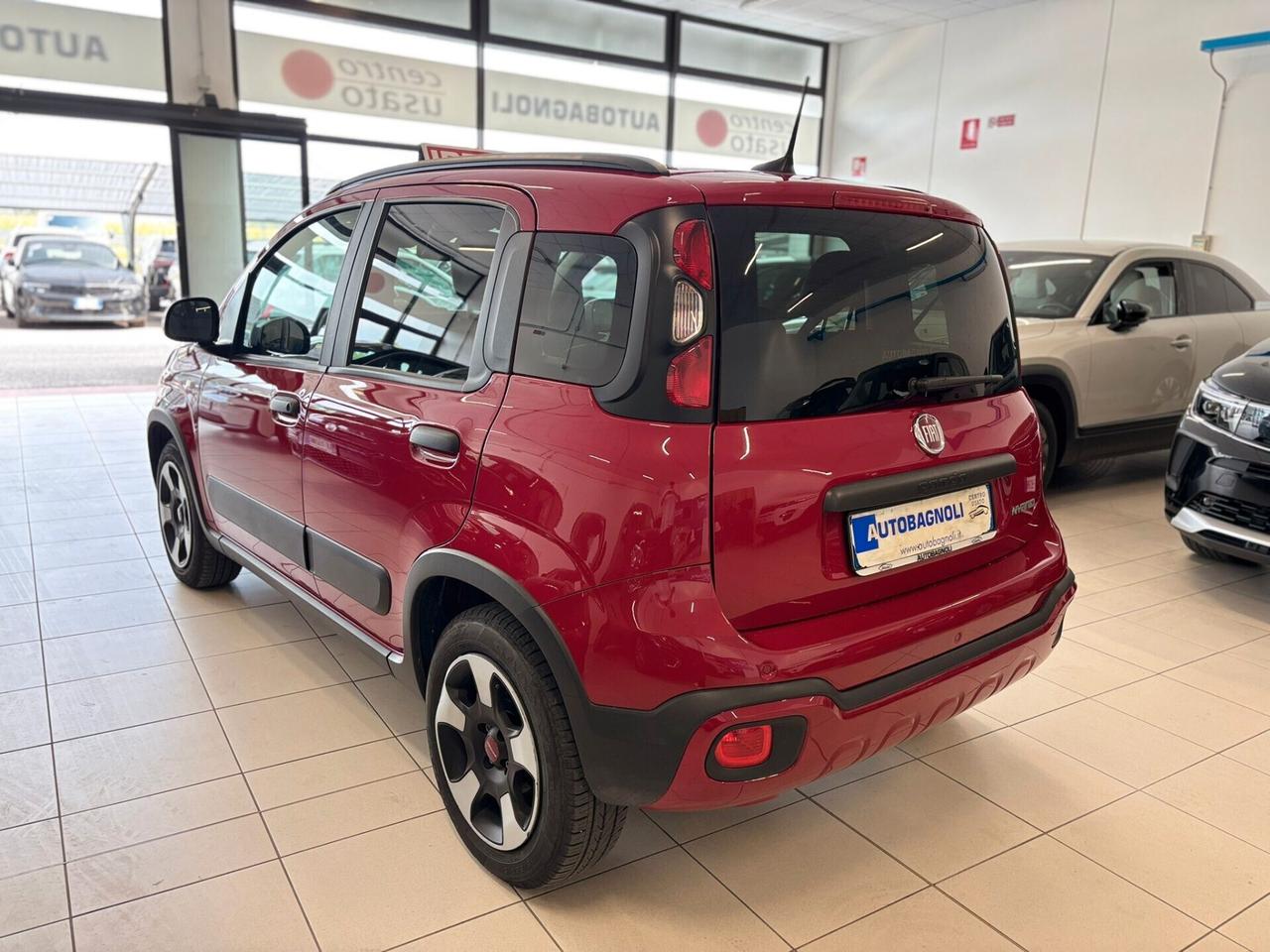 Fiat Panda CROSS 1.0 FireFly Hybrid SPOTICAR
