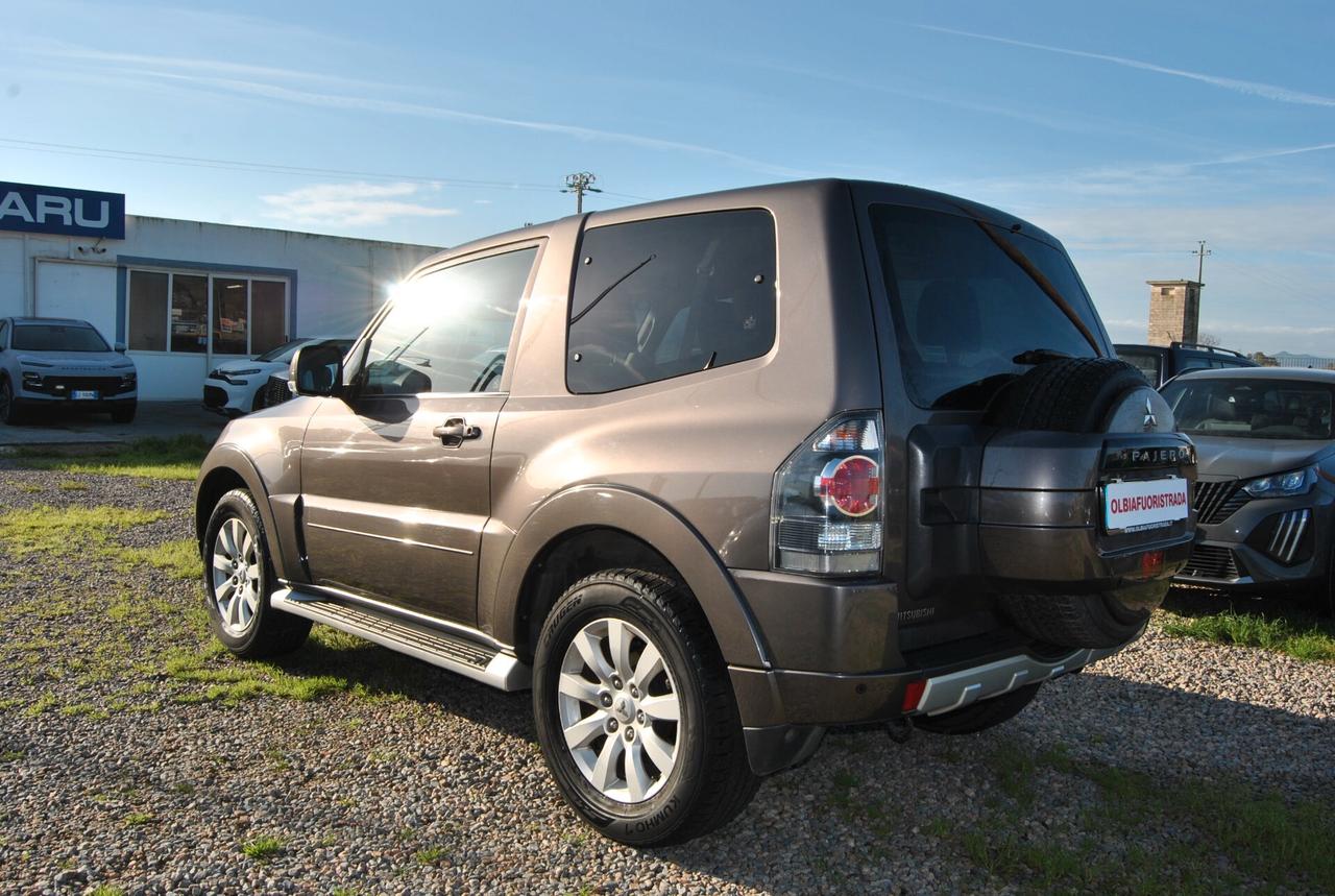 Mitsubishi Pajero 3.2 DI-D 16V 3p. Intense