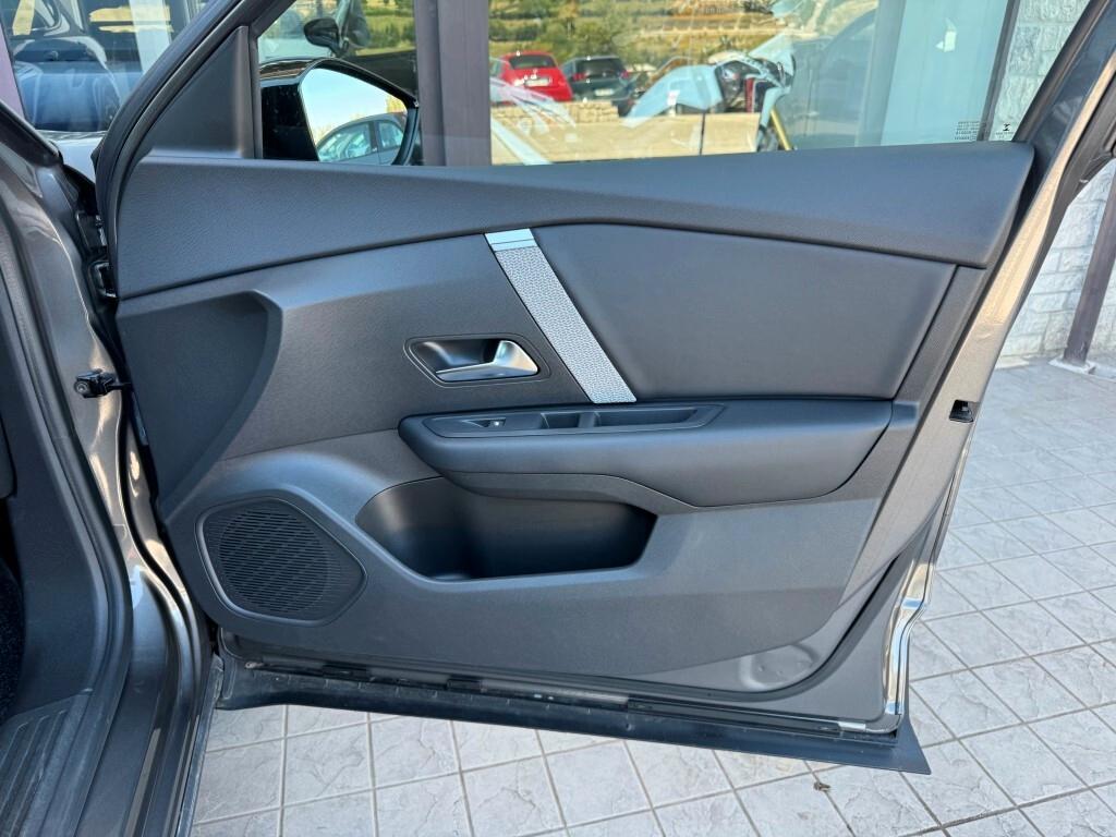 Citroen C4 BlueHDi 130 S&S EAT8 Feel Pack