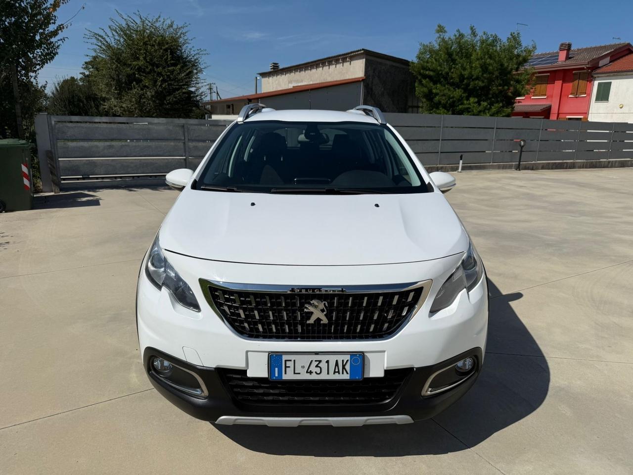 Peugeot 2008 BlueHDi 100 Allure
