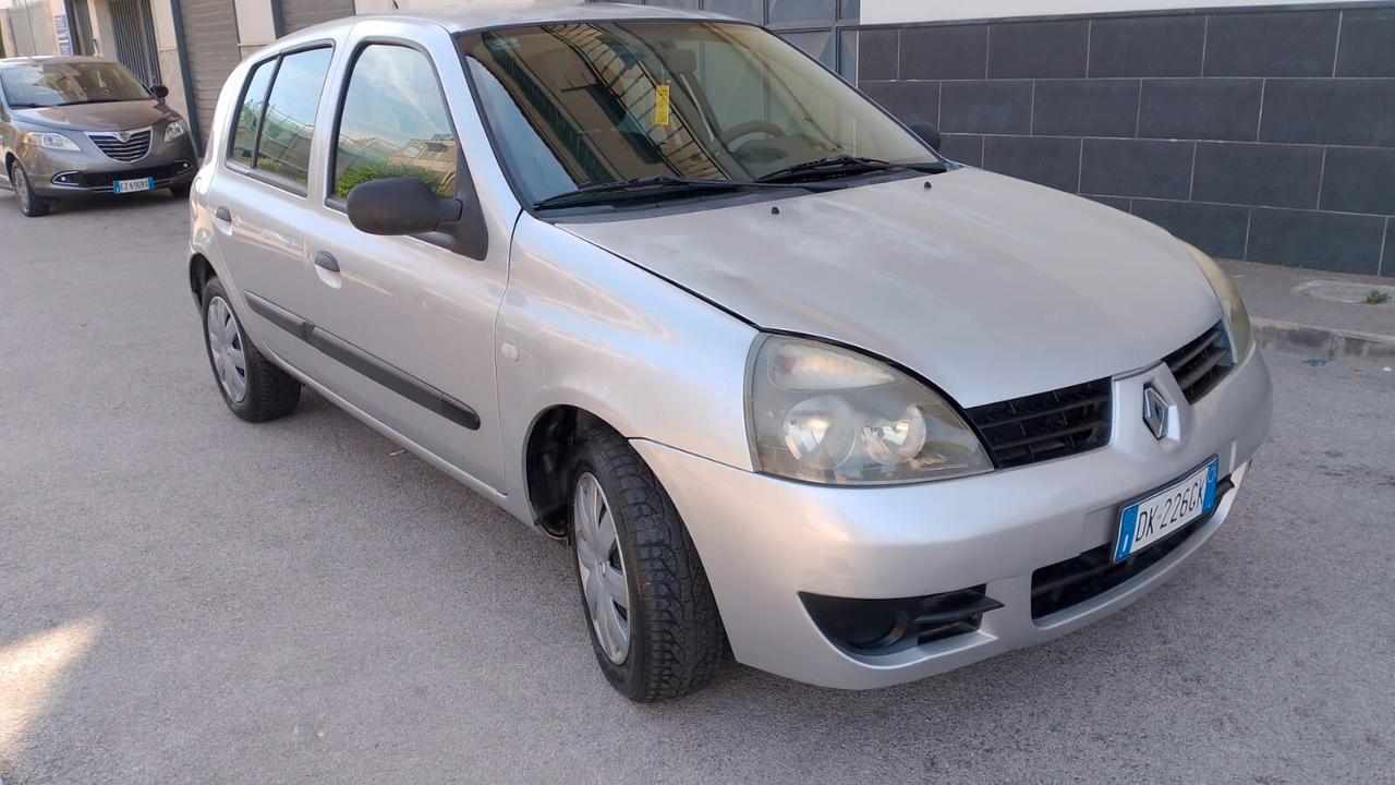 Renault Clio Storia 1.2 5 porte GPL Confort