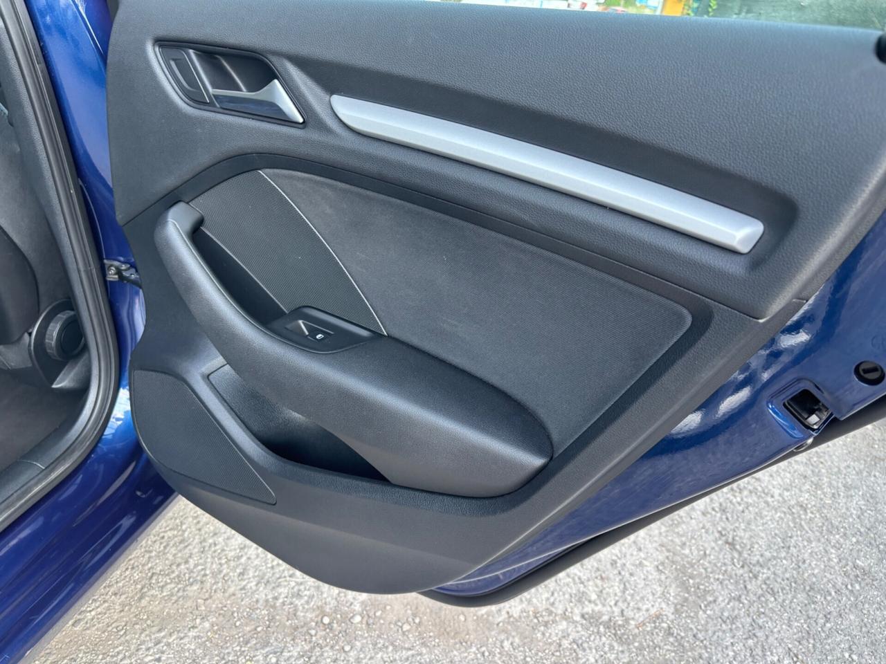 Audi A3 SPB 1.6 TDI 5 porte OK NEOPATENTATI