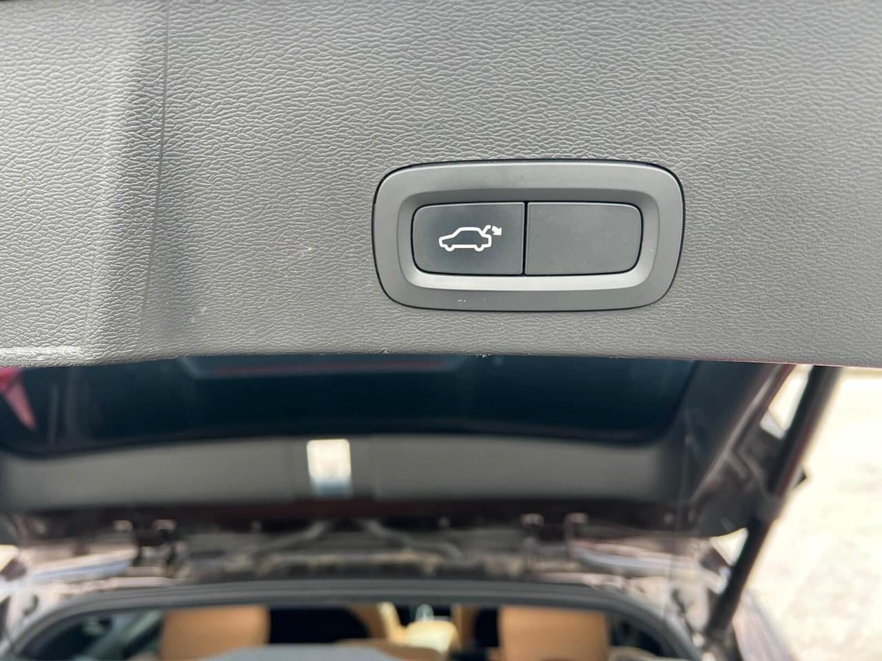 Volvo XC40 D3 Inscription * AUTOCARRO N1