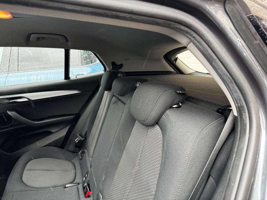 Bmw X2 sDrive18d Business-X