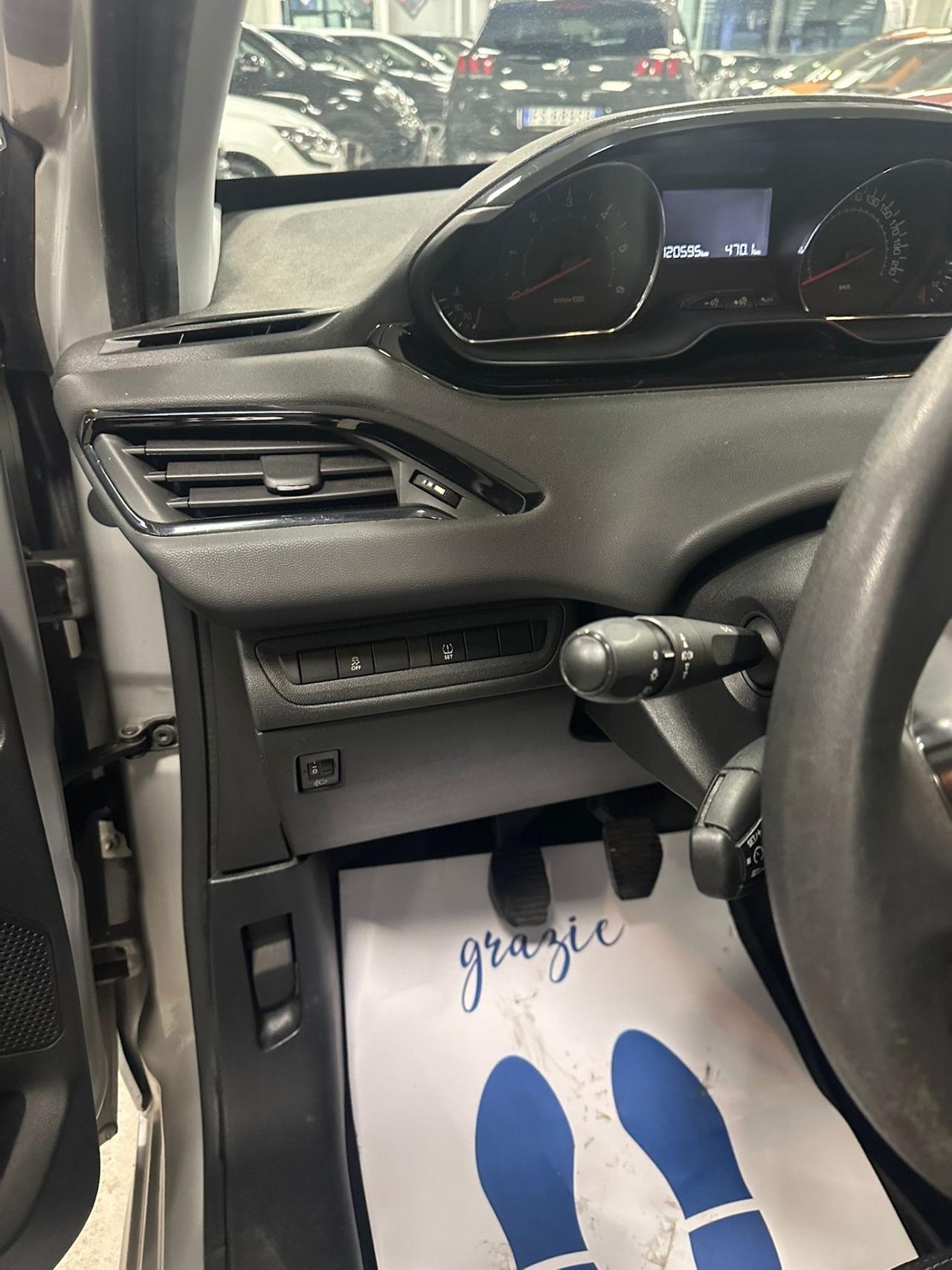 Peugeot 208 1.4 Hdi 8V Allure 68CV Ok Neopatentati