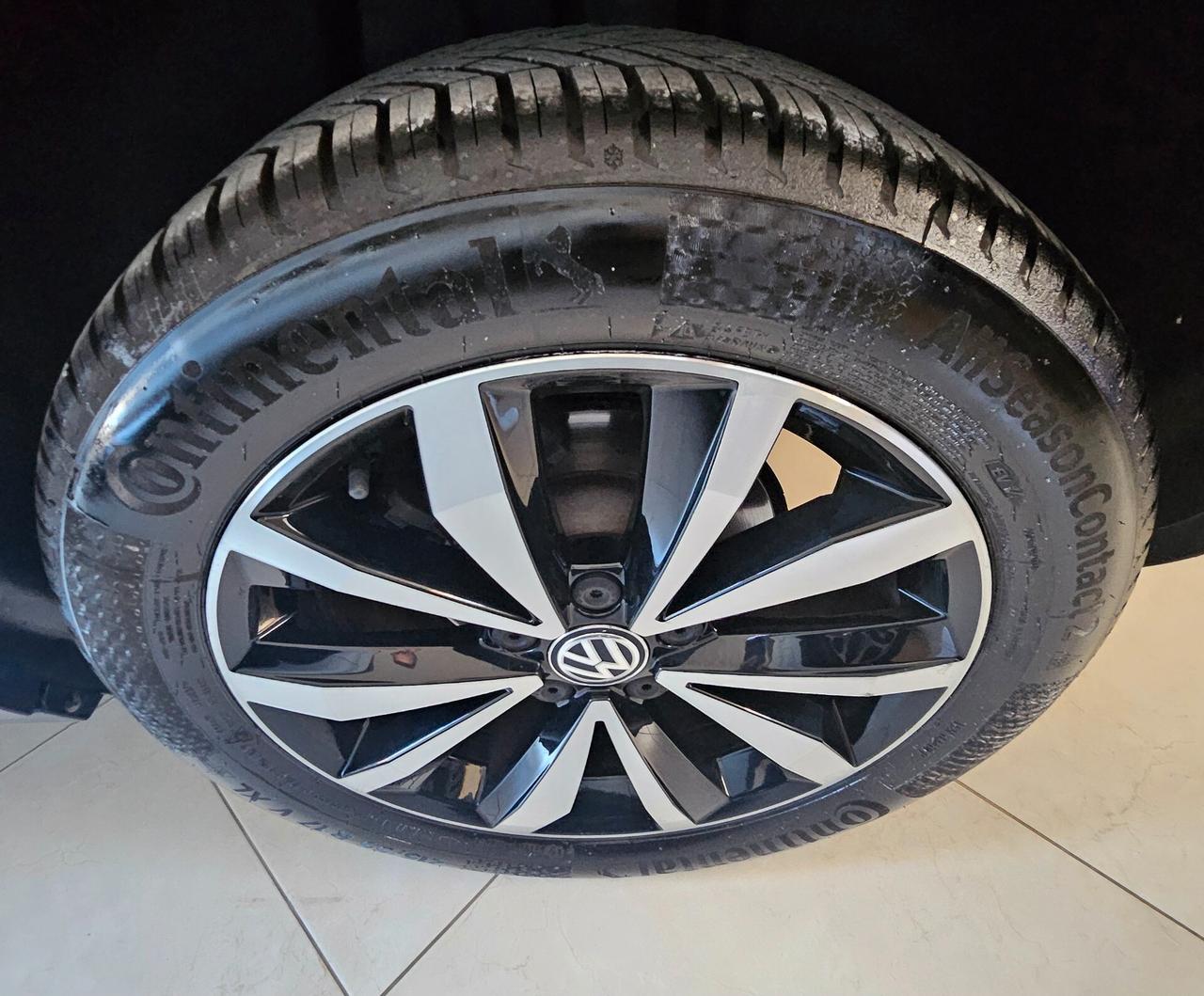 Volkswagen T-Roc 1.6 TDI SCR BICOLOR QUADRO VIRTUAL