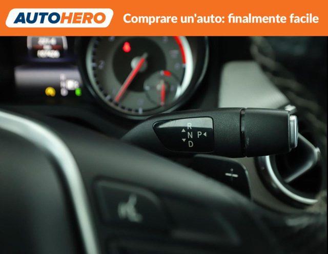 MERCEDES-BENZ GLA 200 d Automatic Sport