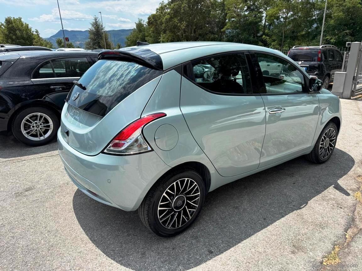 Lancia Ypsilon 1.2 69 CV 5 porte GPL Ecochic