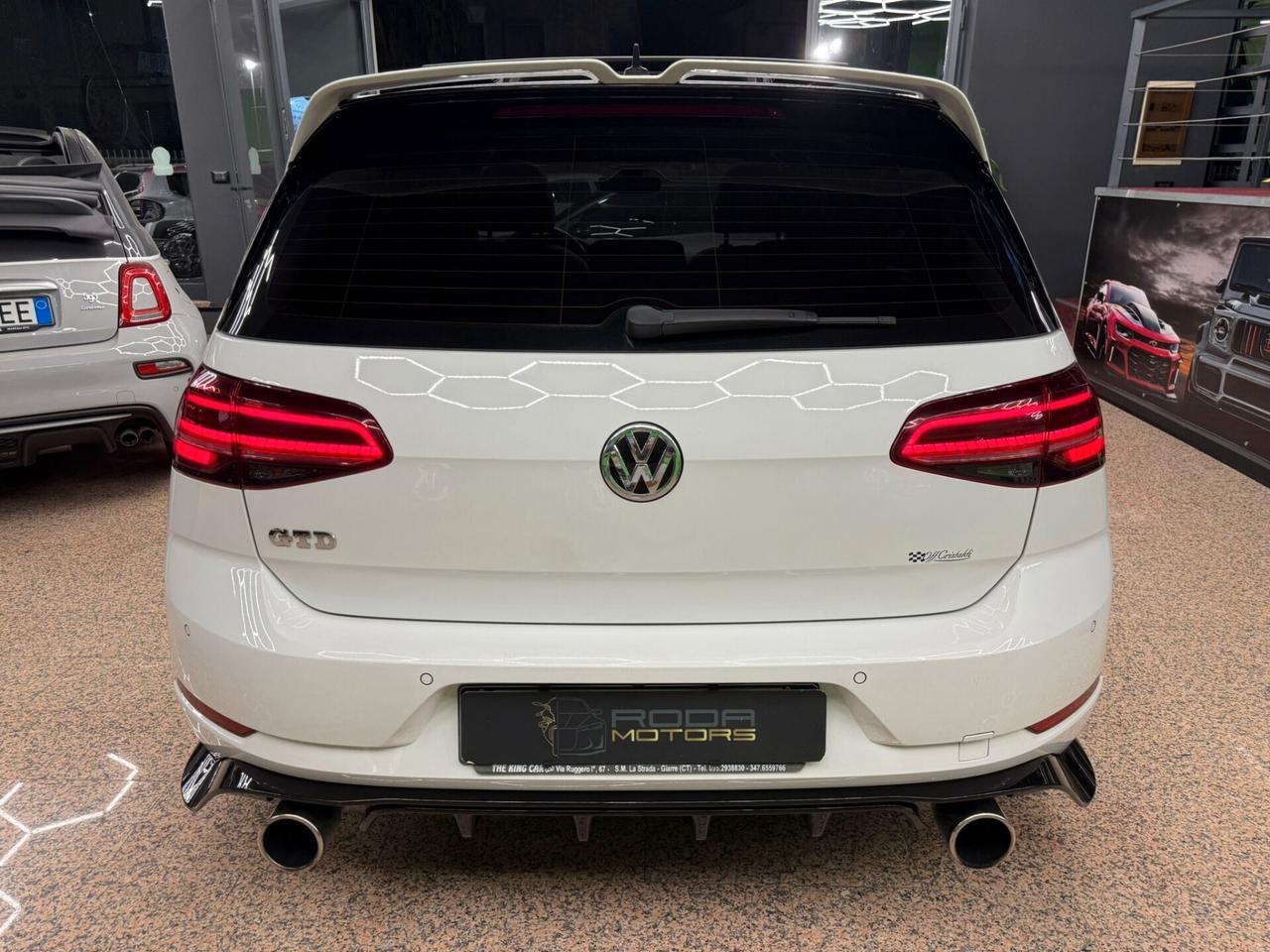 Volkswagen Golf 2.0 GTD TDI DSG CON TETTO 5p. Highline BlueMotion Technology