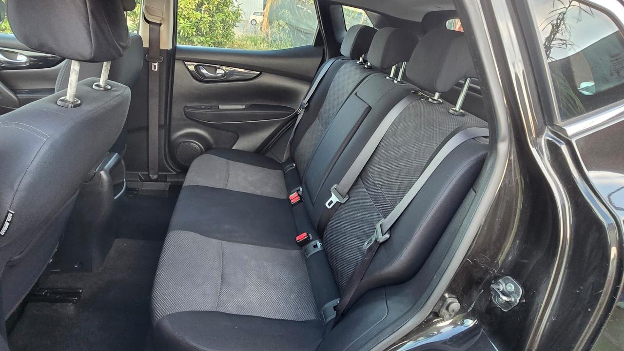Nissan Qashqai 1.5 dCi N-Vision