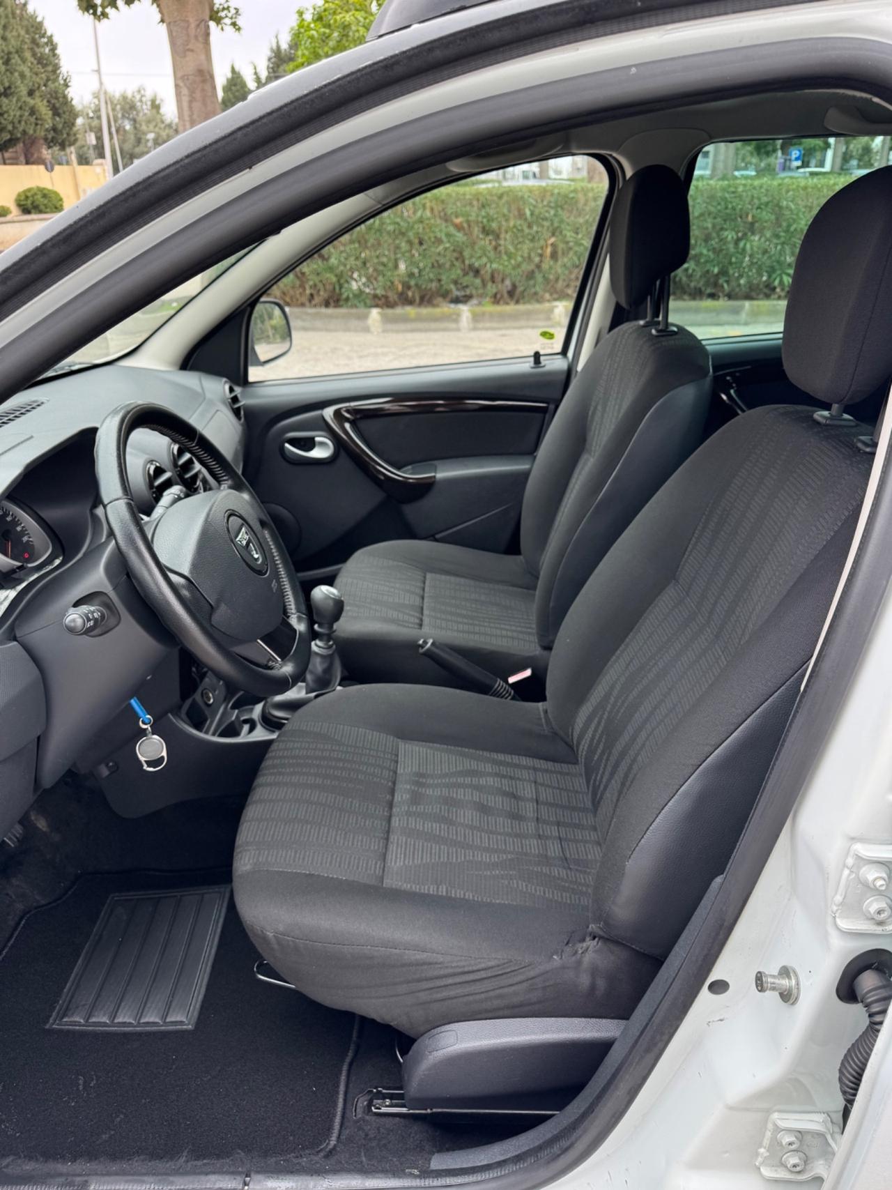 Dacia Duster 1.5 dCi POCHI KM/BLOCK SISTEM