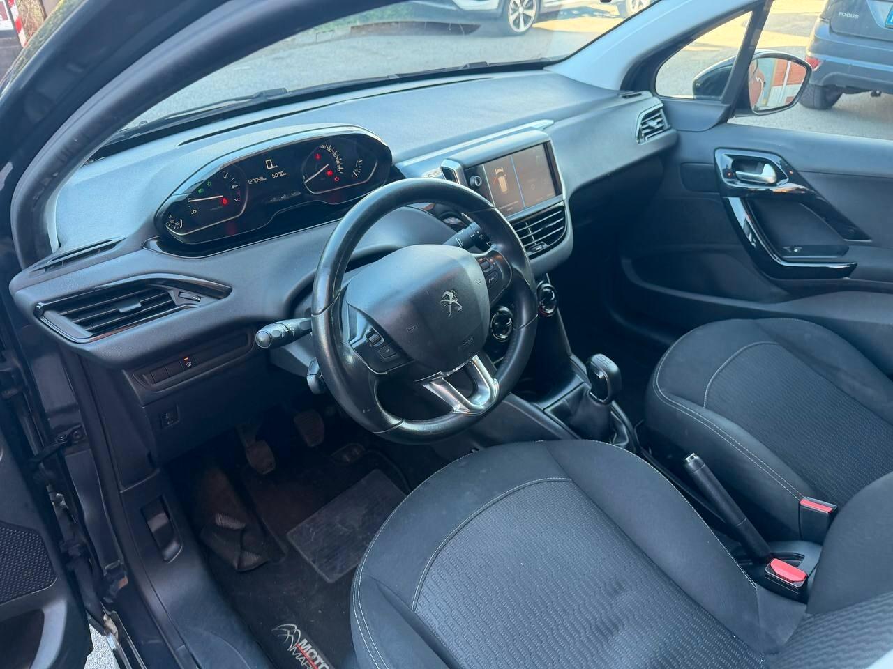 Peugeot 208 PureTech 82 5p. GPL Allure