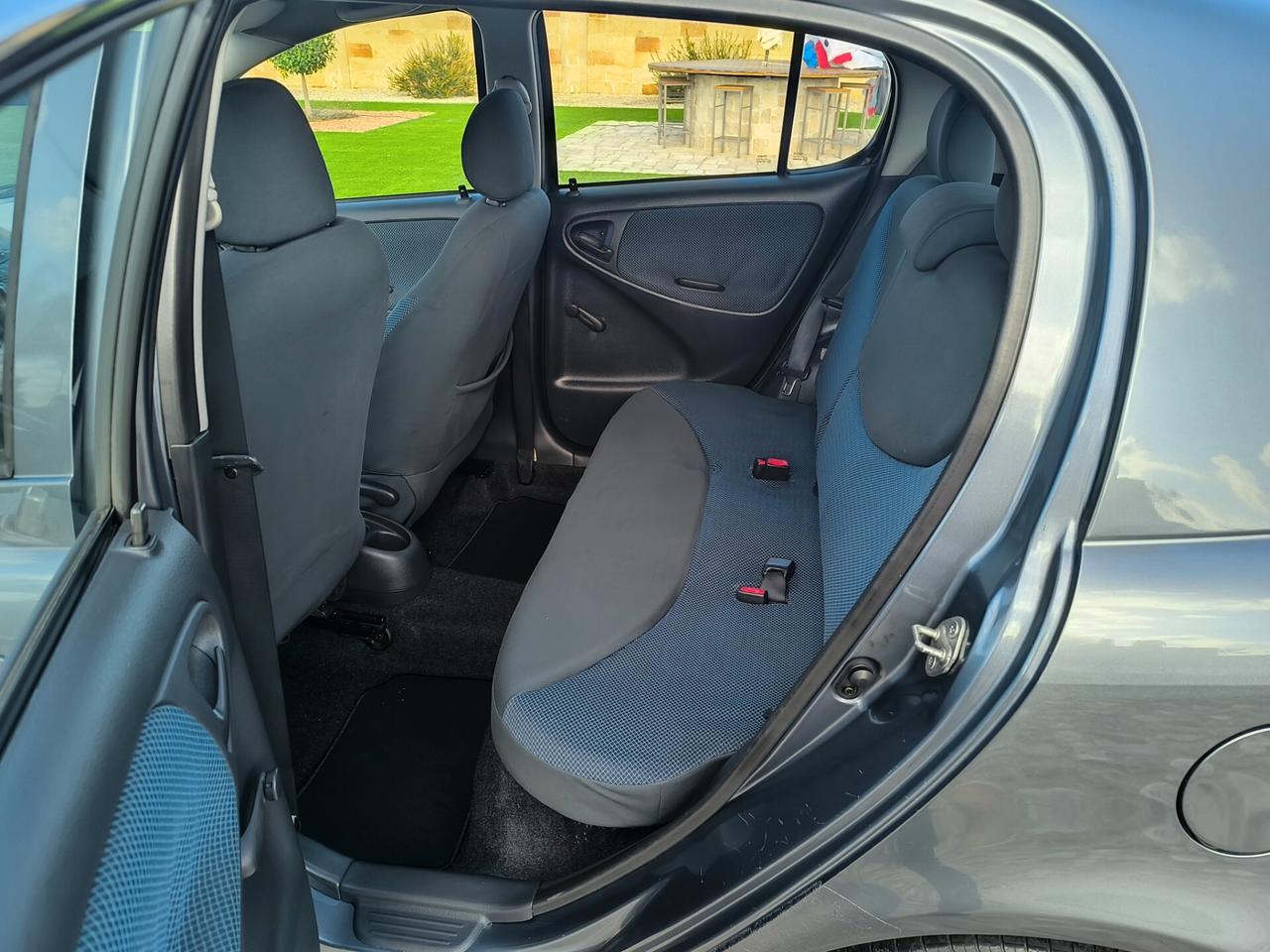 Toyota Yaris 1.0 5 porte perfetta