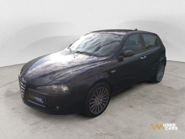 Alfa Romeo 147 147 5p 1.9 jtd Distinctive 120cv