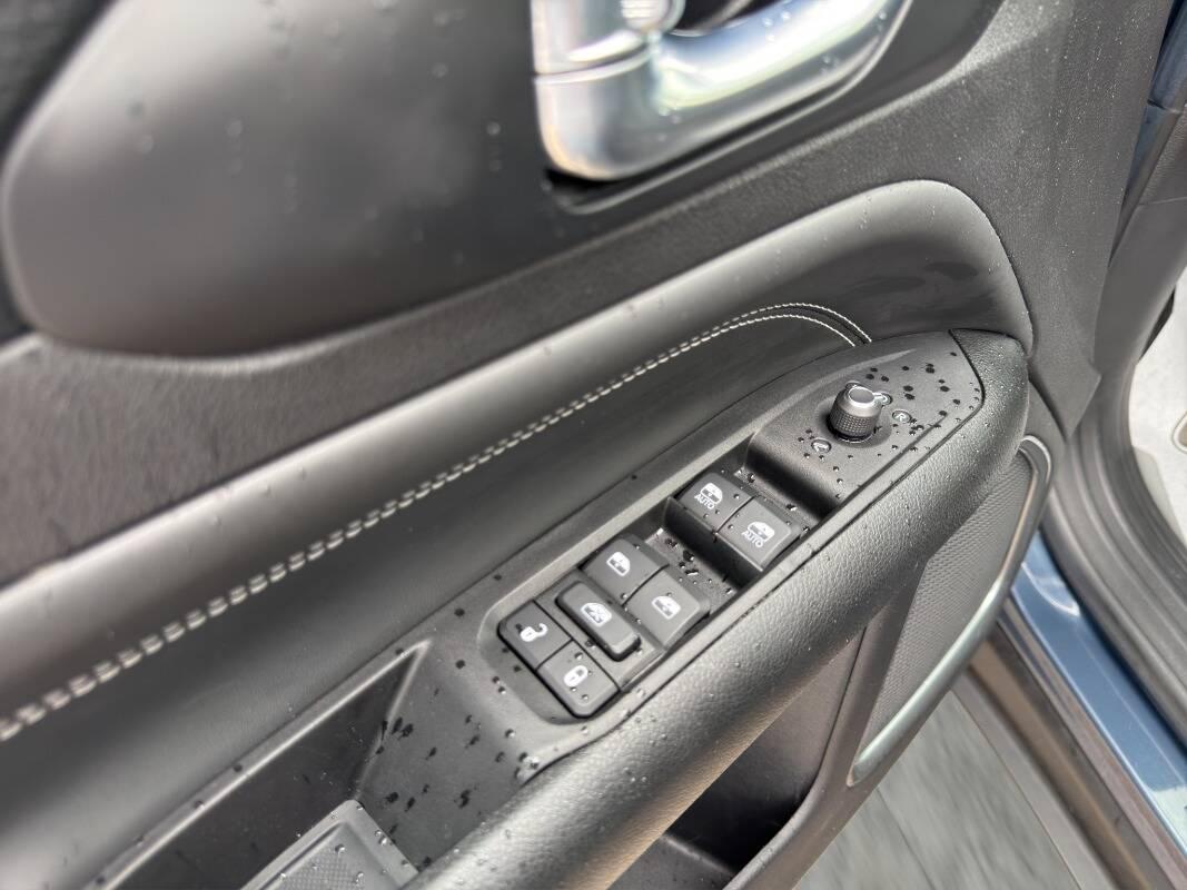 Jeep Compass 1.6 mjt Limited 130cv Con CARPLAY & TELECAMERA