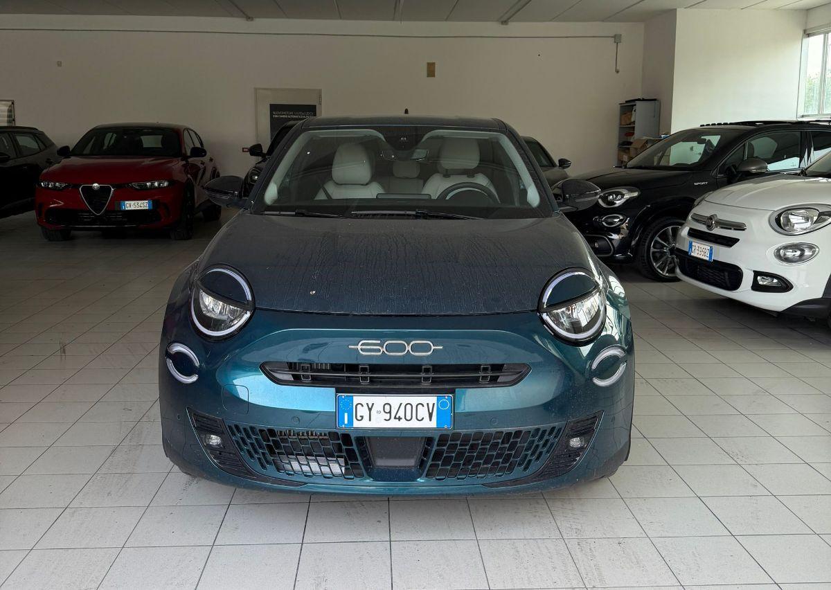 FIAT - 600 - Hybrid DCT MHEV La Prima