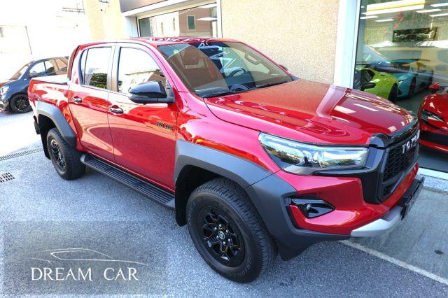 TOYOTA Hilux 2.8 D-4D A/T 4WD 4 porte Double Cab GR SPORT