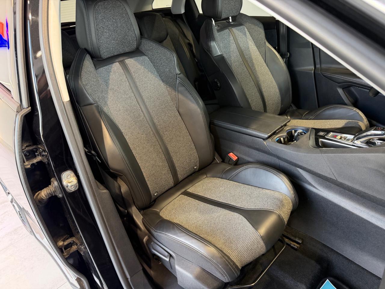 Peugeot 3008 BlueHDi 130 S&S EAT8 Allure
