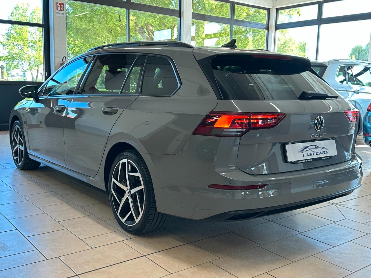 VOLKSWAGEN GOLF VARIANT 2.0 TDI LIFE 150CV DSG *GANCIO*CARPLAY*ACC*