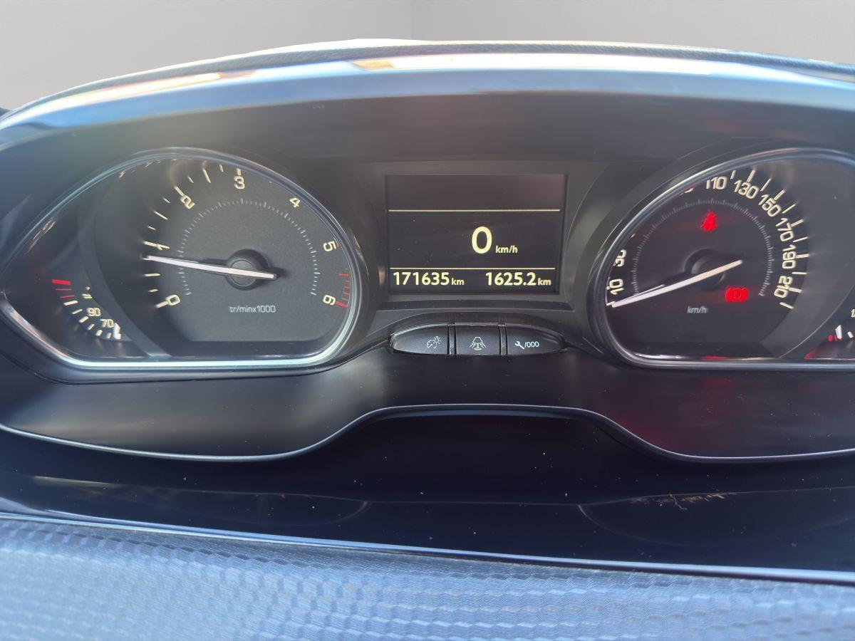 PEUGEOT - 2008 - 1.6 BlueHDi 102cv Black Matt bianco perla