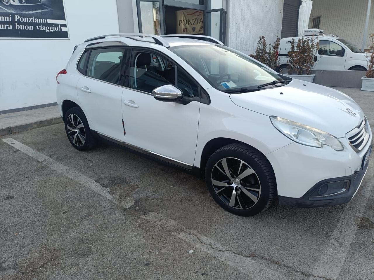 Peugeot 2008 BlueHDi 100 Black Matt