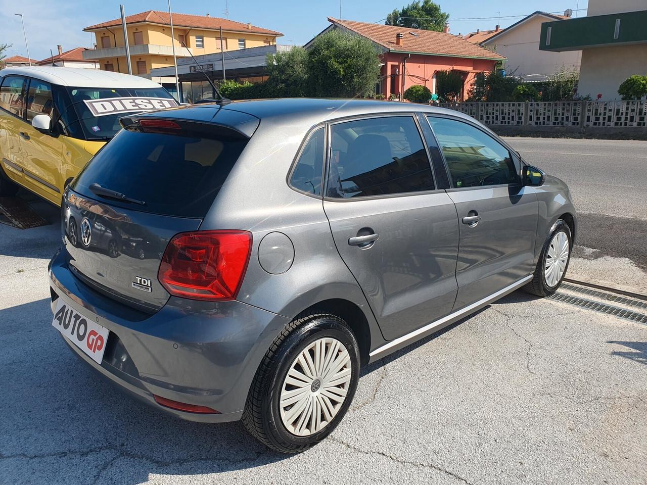 Volkswagen Polo 1.4 TDI 5p. Confortline Neopatent 2017