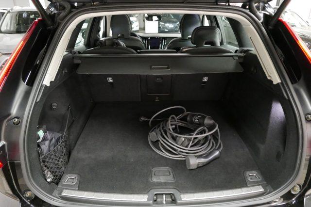 VOLVO XC60 T6 Recharge Plug-in Hybrid AWD automatic Core