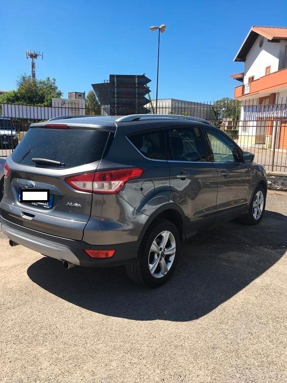 Ford Kuga 2.0 TDCI 140 CV 4WD Titanium