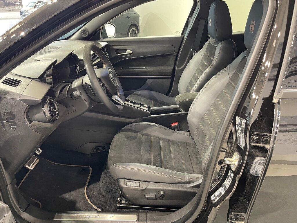 Alfa Romeo Junior 1.2 ibrida Q4 Intensa 145cv edct6