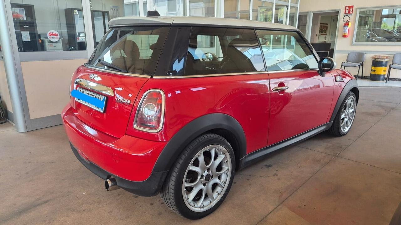 Mini 1.6 16V Cooper