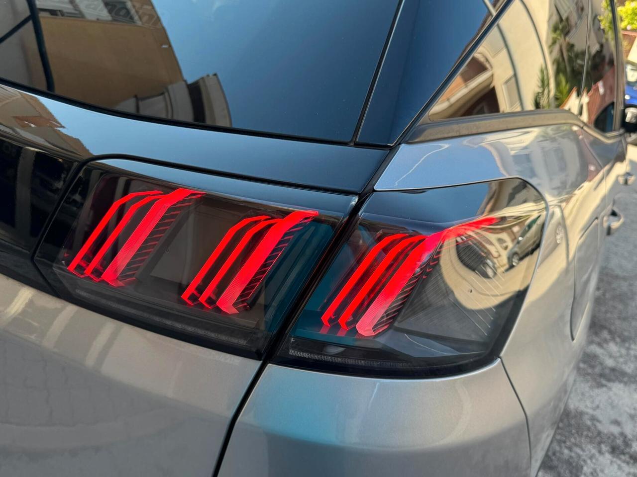 PEUGEOT 3008 1.5 HDI 130 CV. BI-COLORE ALLURE FULL