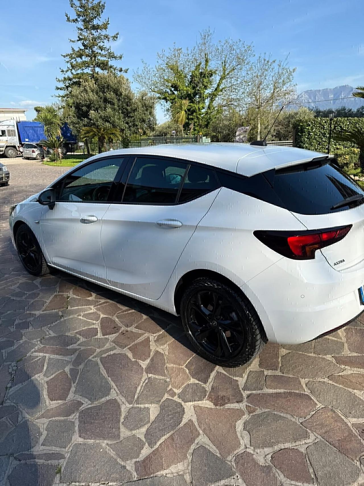 Opel Astra GS Line berlina 1.5 Diesel anno 09-2020