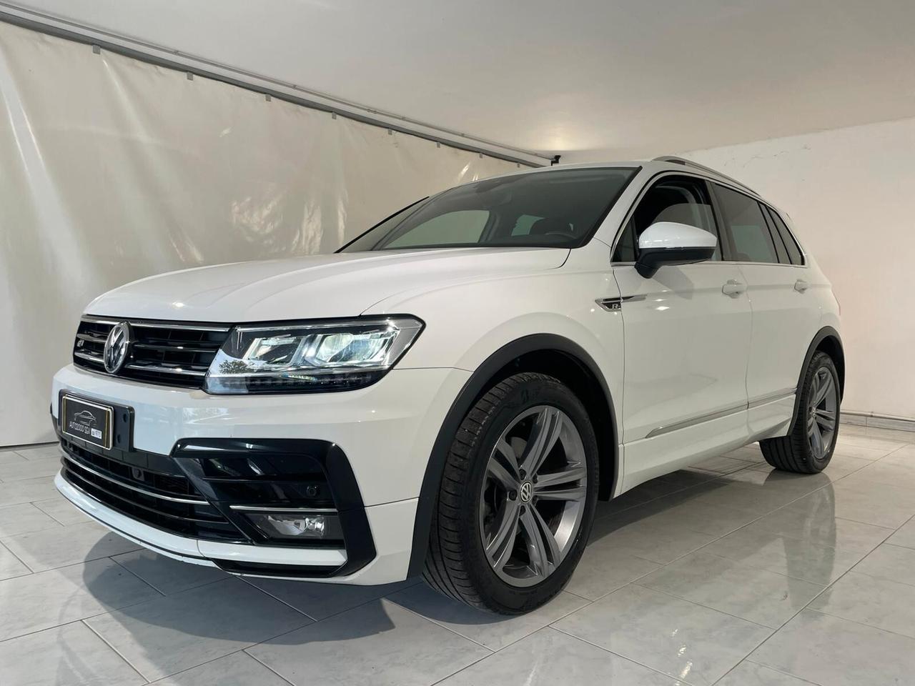 Volkswagen Tiguan R-LINE 2.0 TDI 150CV DSG IVA ESPOSTA