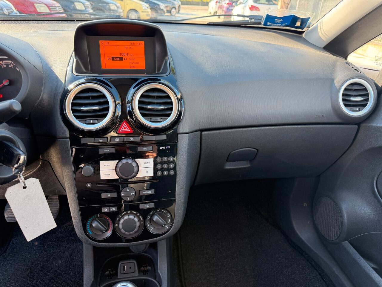 OPEL CORSA ANNO 12/2014 1.3 DIESEL 75 CV