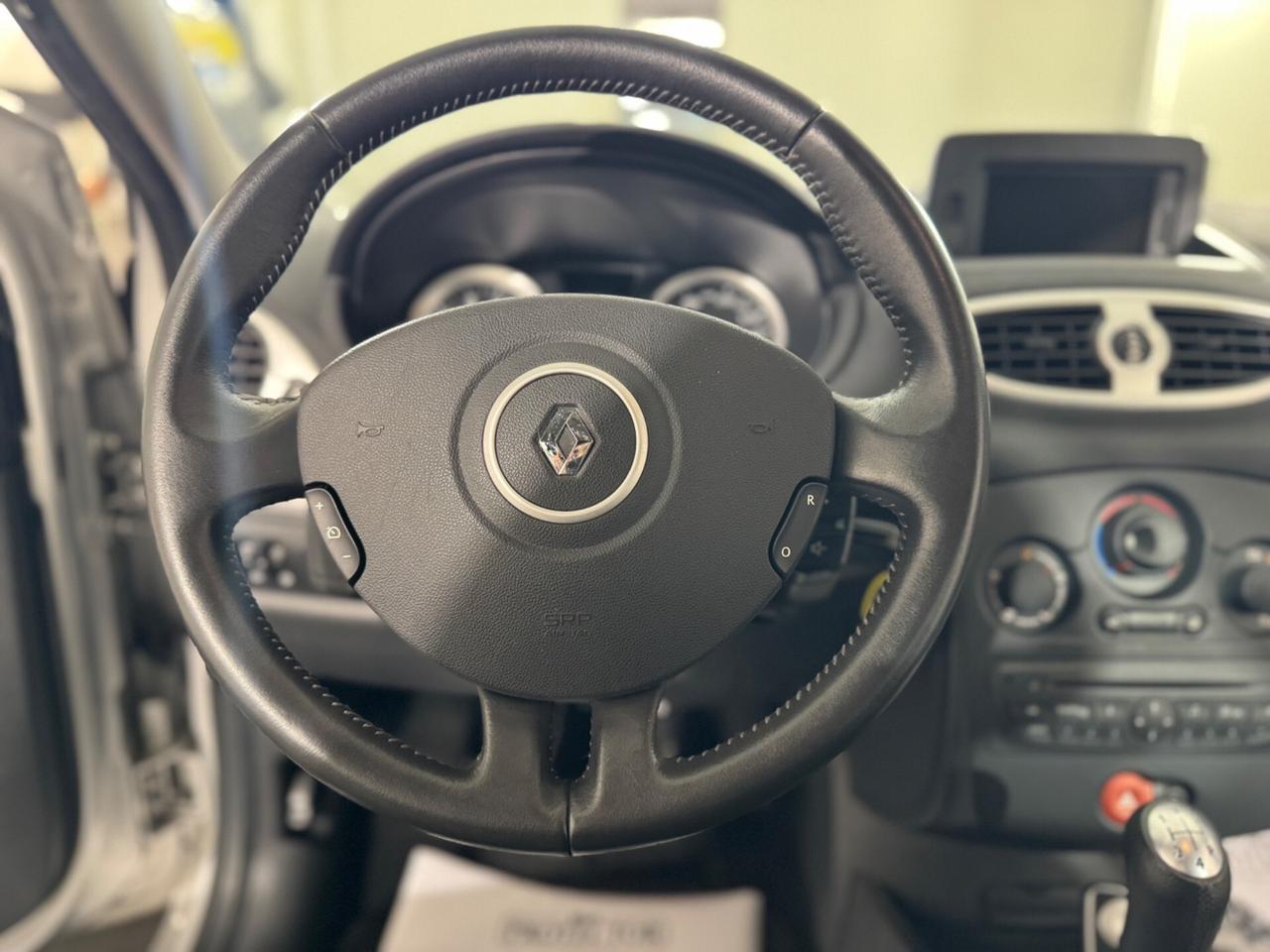 Renault Clio 1.2 16V 5 porte Dynamique* SOLO 39000 KM*