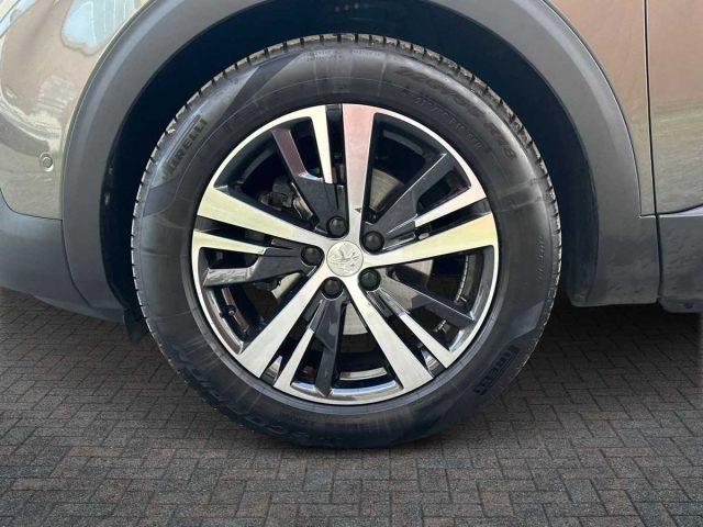 PEUGEOT 5008 BlueHDi 130 S&S EAT8 Allure