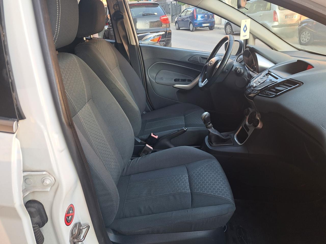 Ford Fiesta 1.4 GPL Titanium 2010 unico prop