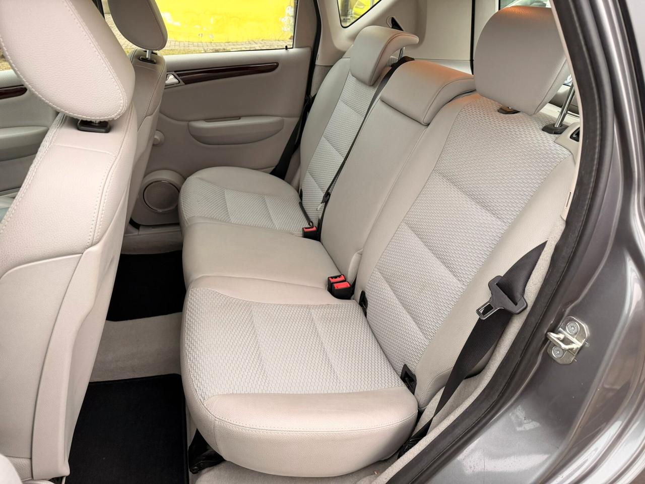 Mercedes-benz A 160 CDI AUTOMATIC Elegance