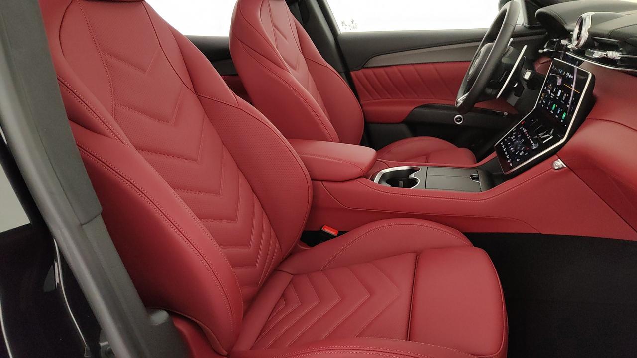 MASERATI Grecale - Grecale 3.0 V6 Trofeo 530cv auto