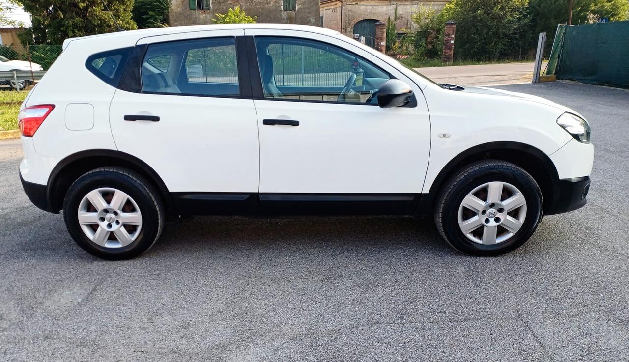 Nissan Qashqai 1.5 dCi DPF Tekna