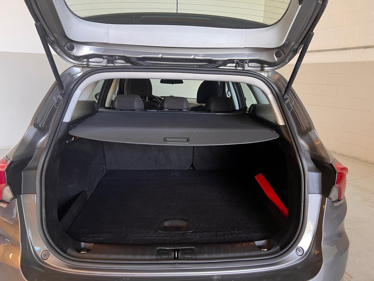 Fiat Tipo 1.6 Mjt S&S SW Lounge