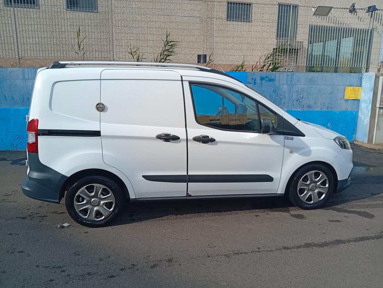 Ford Transit Courier 1.5 dci