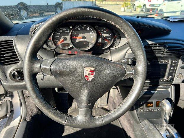 Porsche carrera 4 996