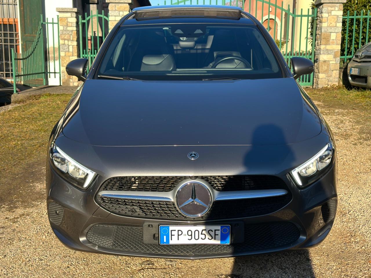 Mercedes-benz A180d AUTOMATIC SPORT