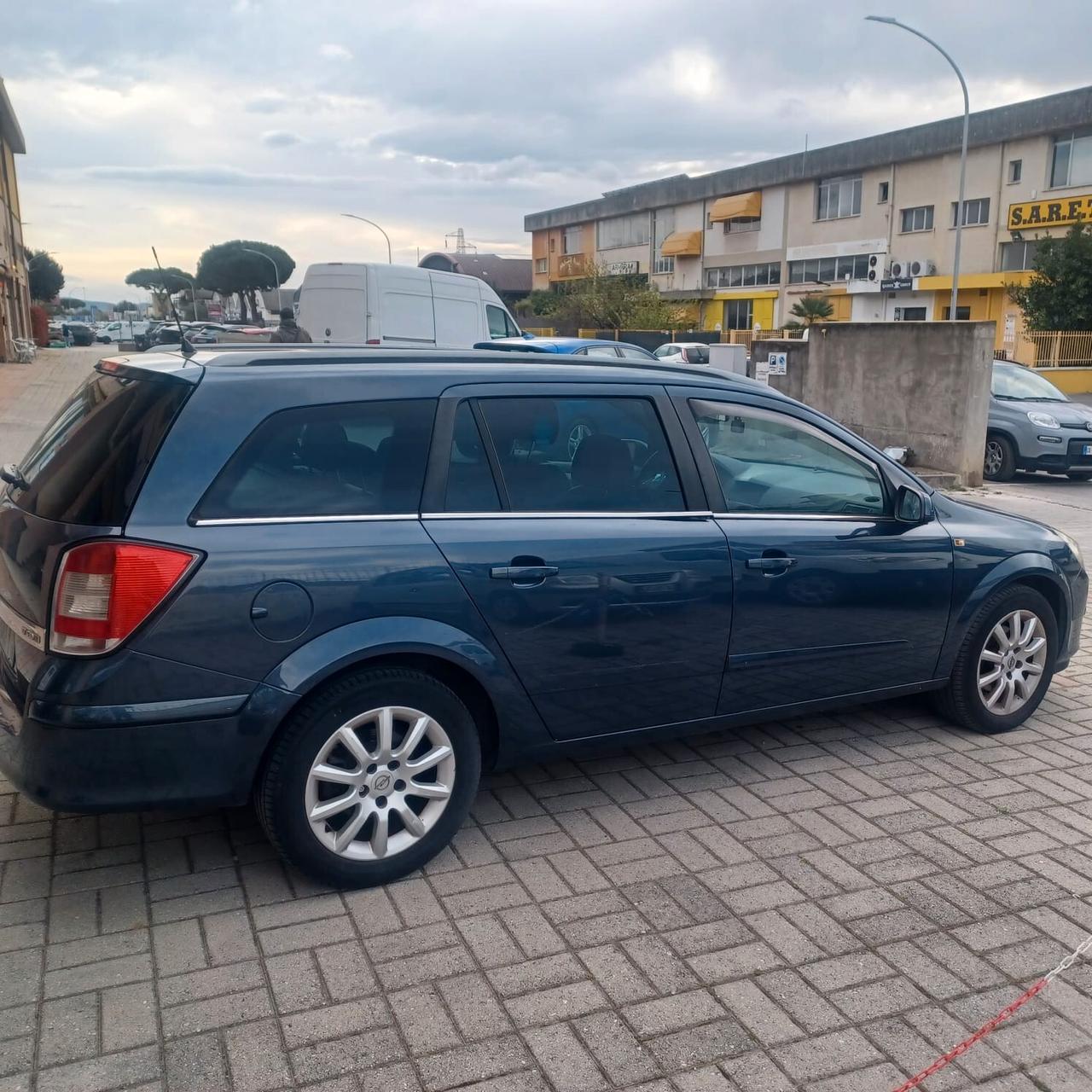 UNICO PROPRIETARIO TAGLIANDI UFFICIALI ASTRA 1.7 TDI SW